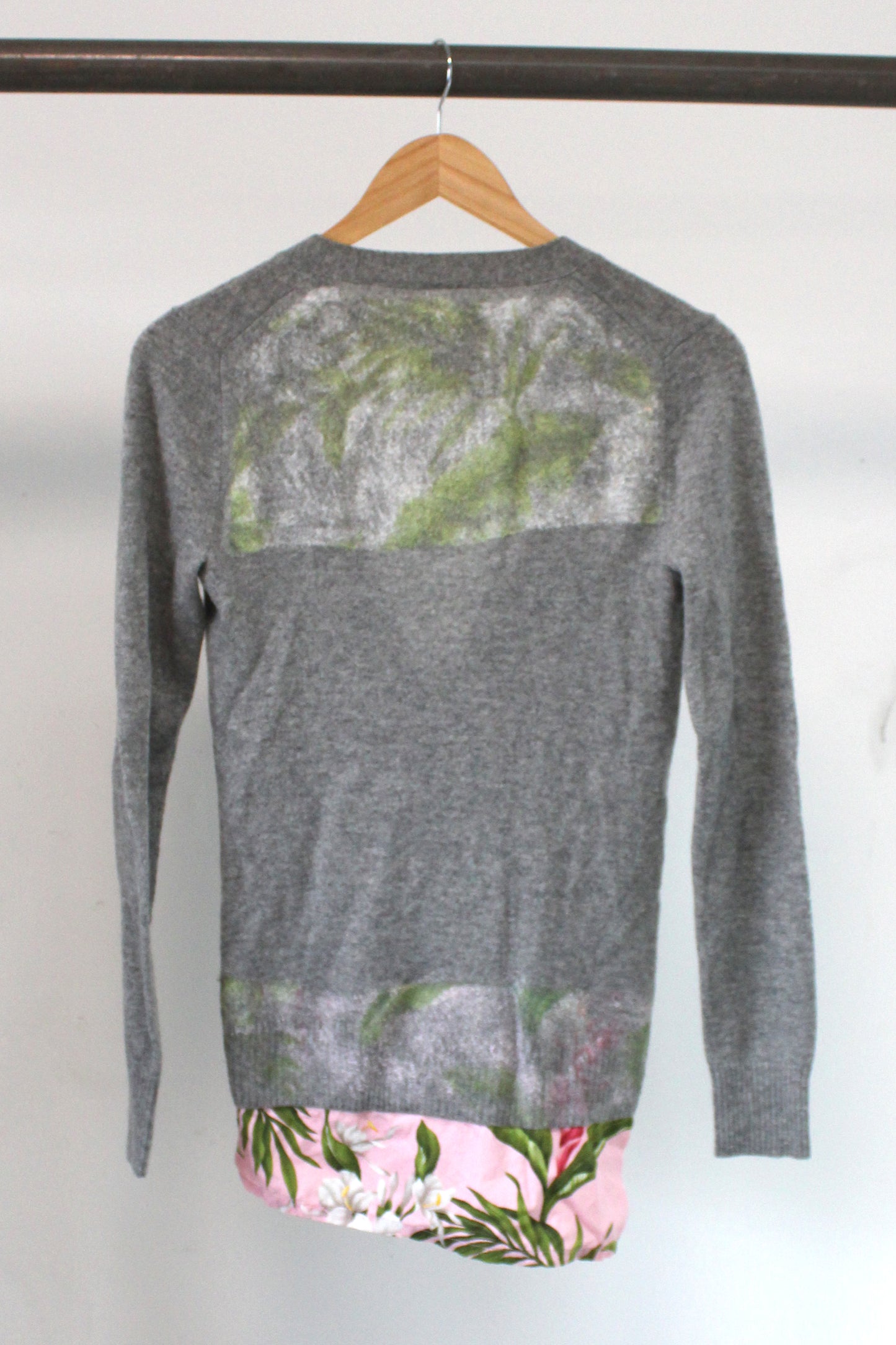 Women's Sweater 204
